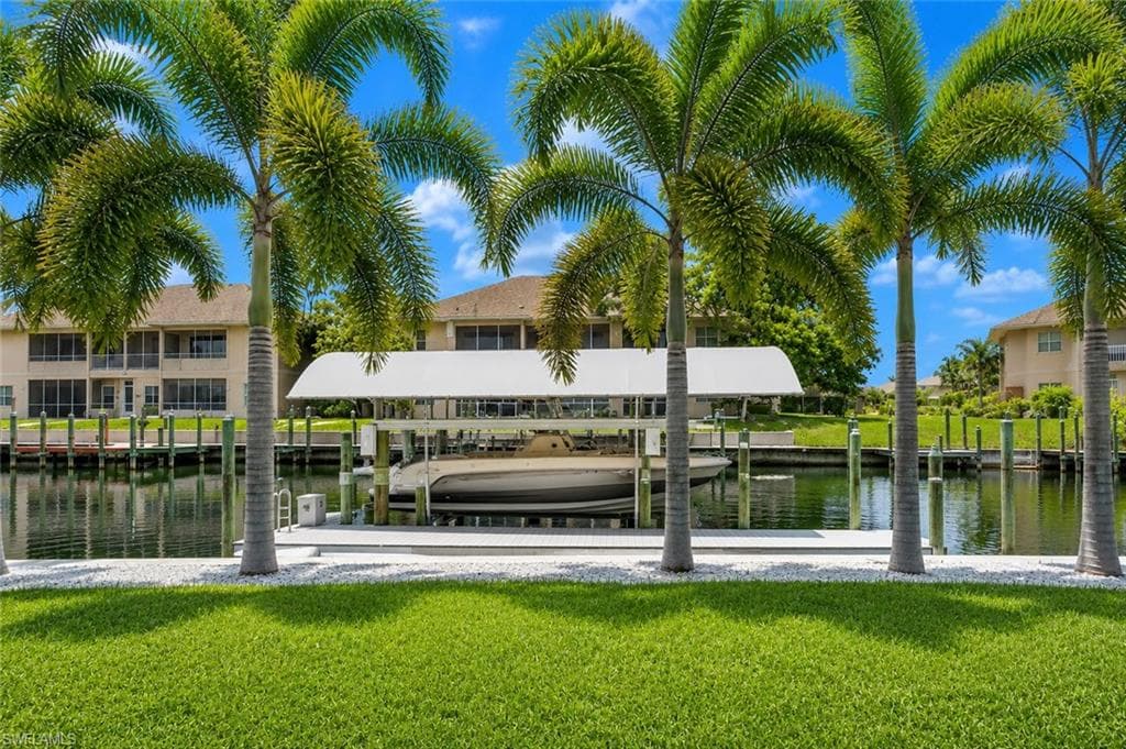 5118 York CT-3