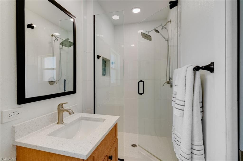 5118 York CT-24