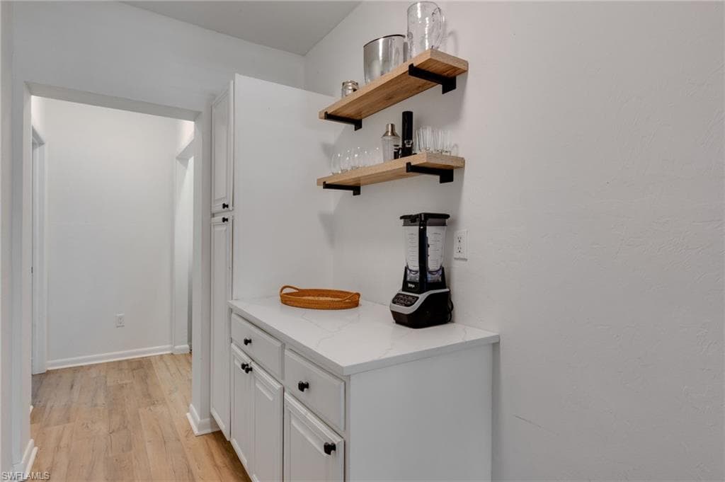 5118 York CT-11