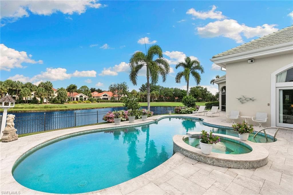 6991 Greentree DR-44