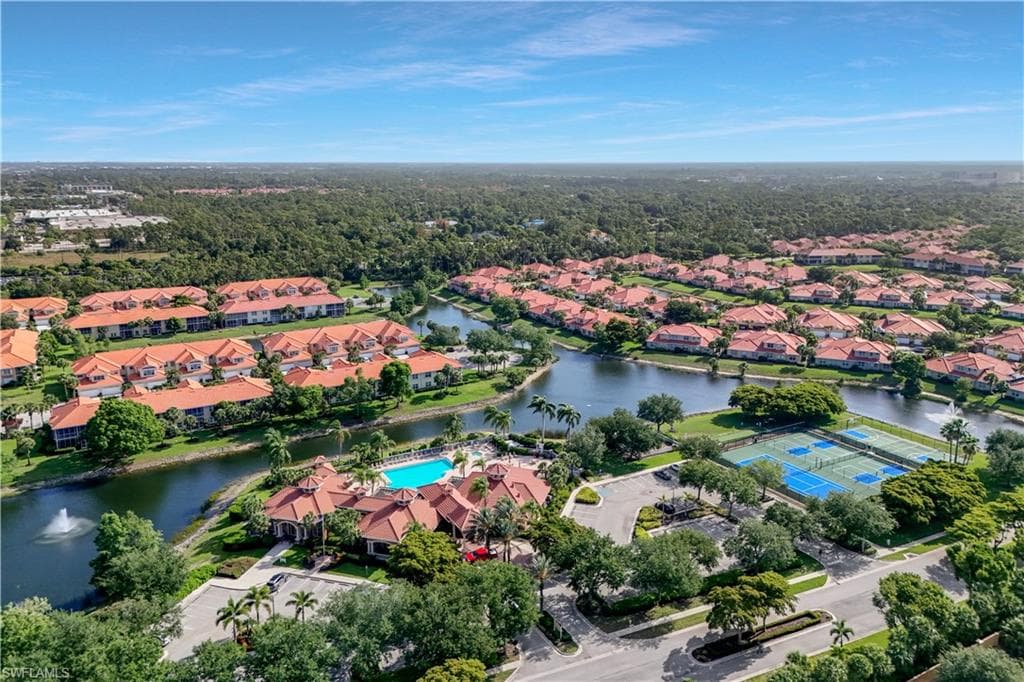 5661 Kensington LOOP-36