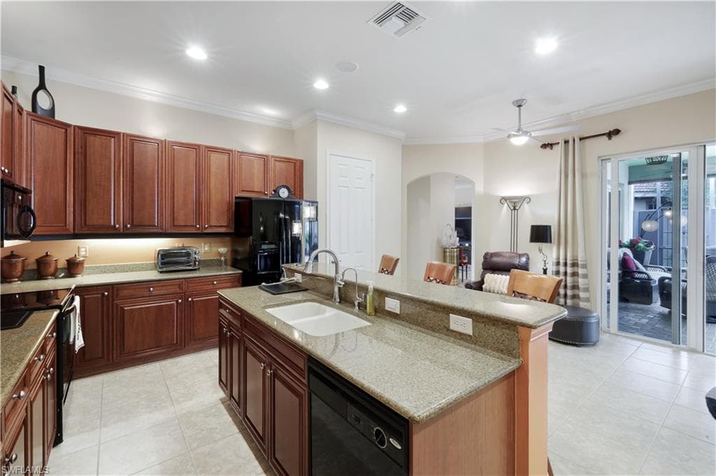 5661 Kensington LOOP-44