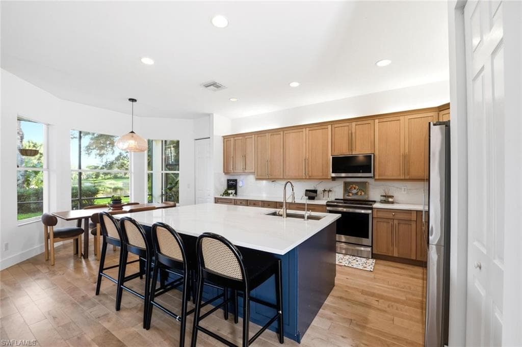 2292 Guadelupe DR-9
