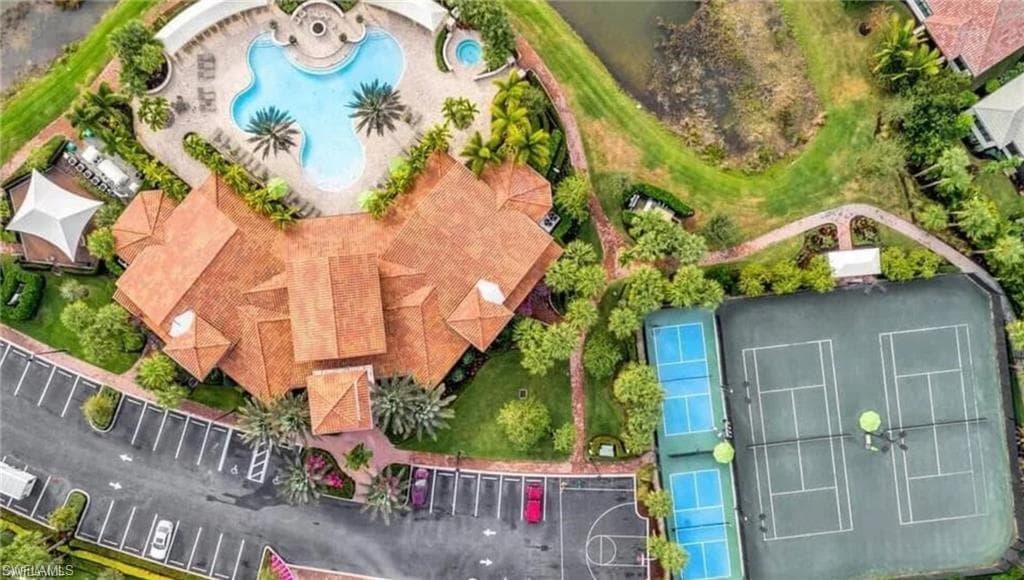 9452 Foxglove LN-37