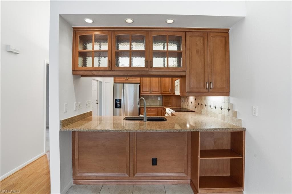 2203 McGregor Park CIR 2203-9