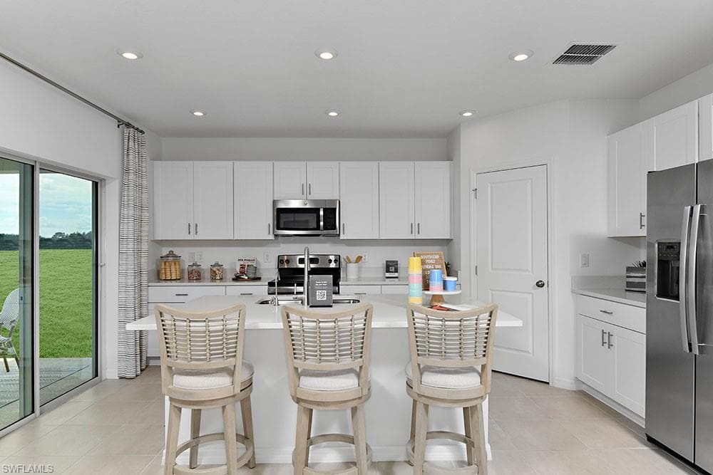 6730 Equinox LN-7