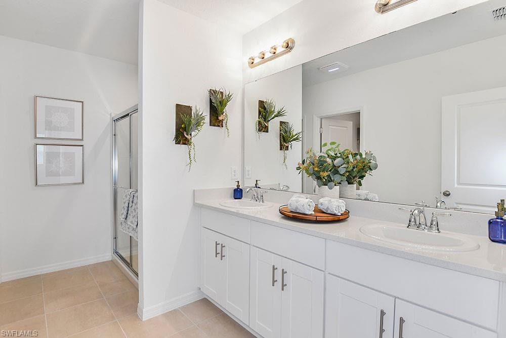 6730 Equinox LN-4