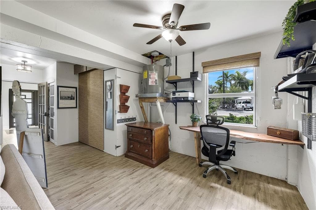 3858 Riviera CIR-37