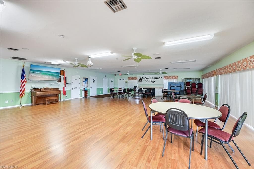 148 Seven Seas WAY-39