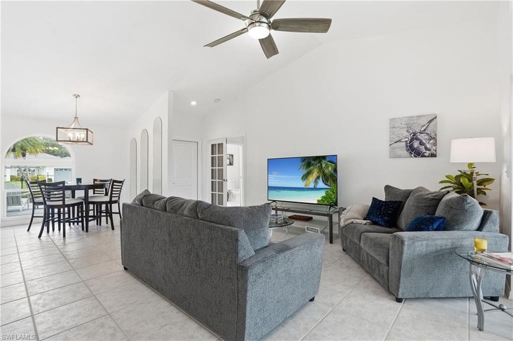 132 Bordeaux CIR-16