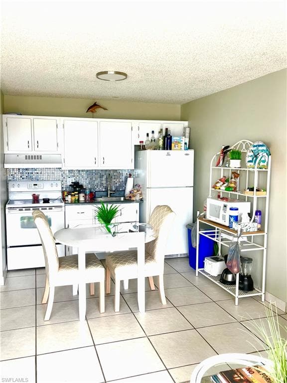 7330 Estero BLVD 301-4