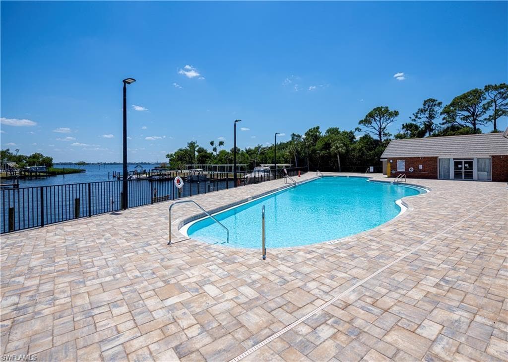 5510 Sir Walter WAY-16