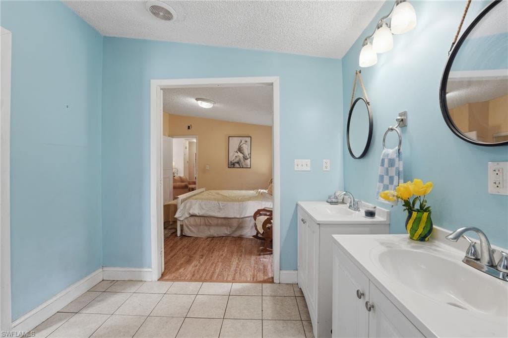 7962 Bartholomew DR-13