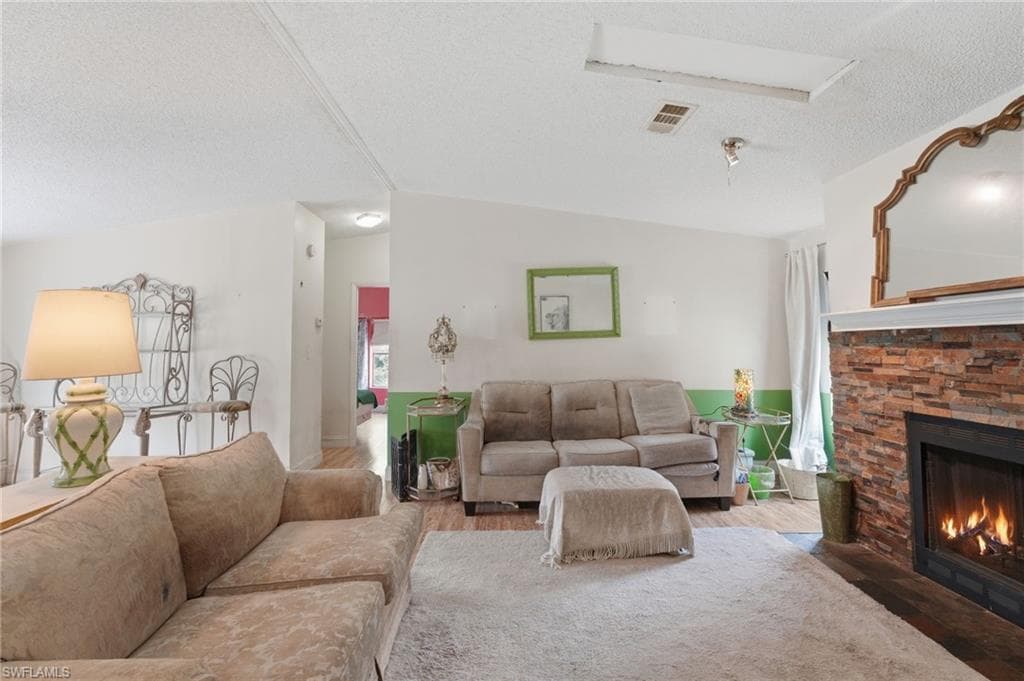 7962 Bartholomew DR-3