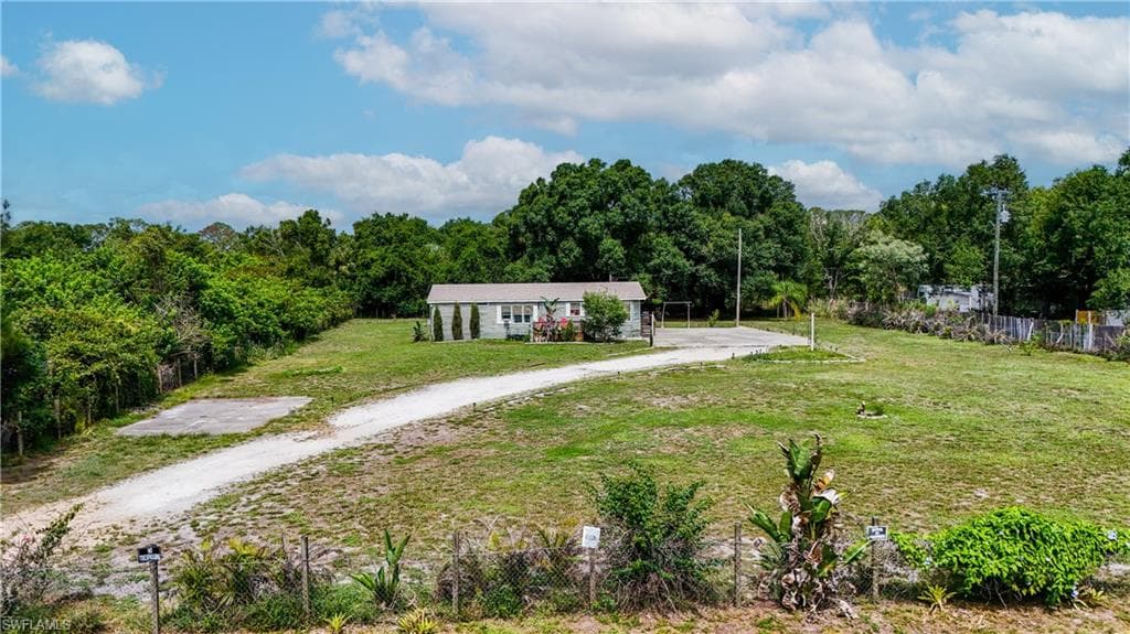 7962 Bartholomew DR-24