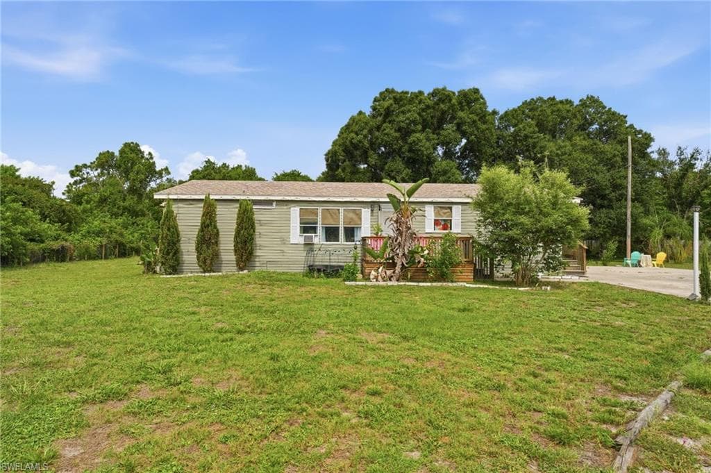 7962 Bartholomew DR-18