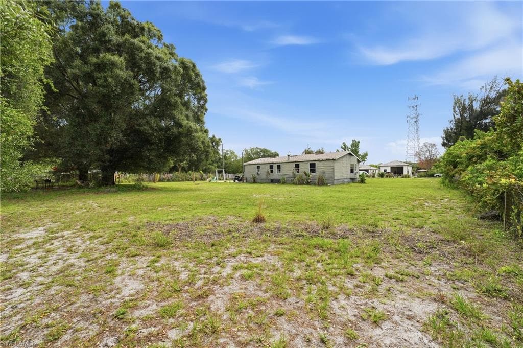 7962 Bartholomew DR-19