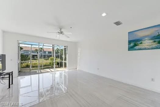 827 Hampton CIR 146-7