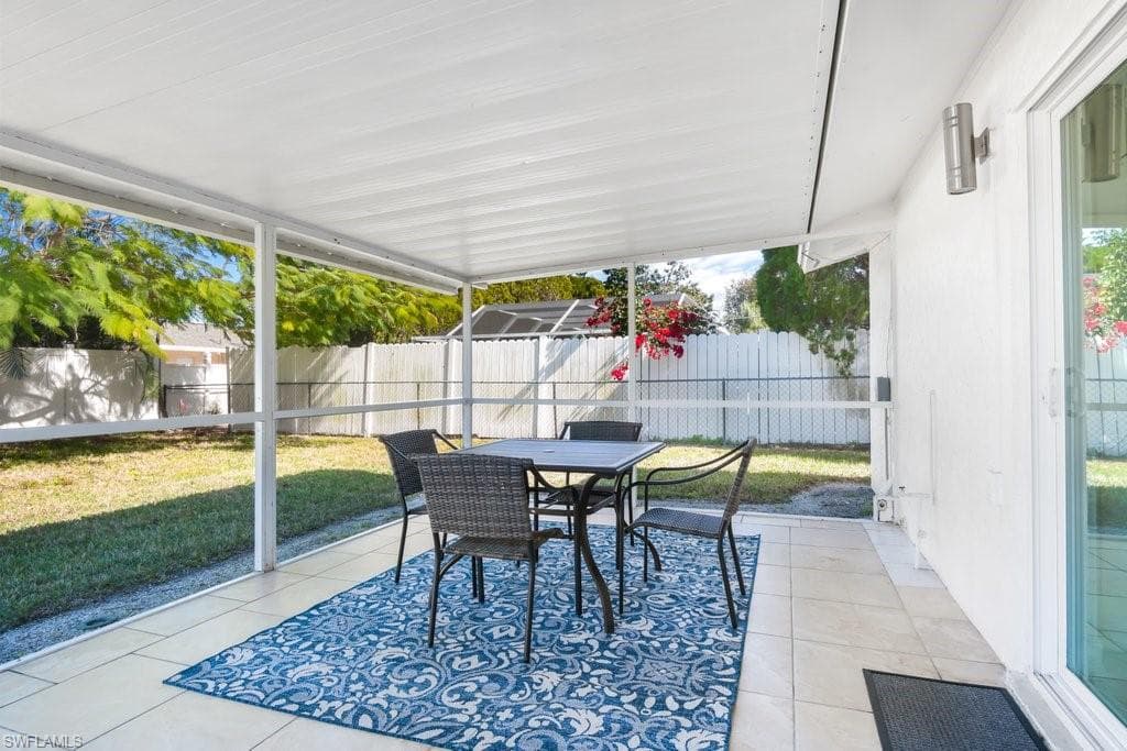 1207 Hernando ST-12