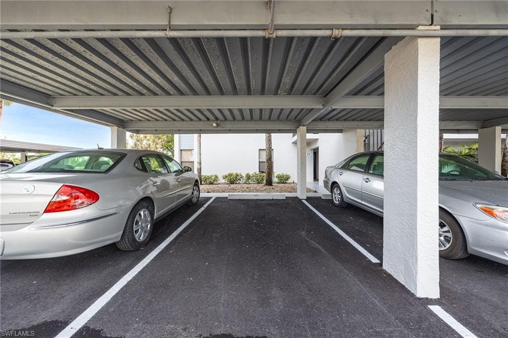 5905 Trailwinds DR 812-4