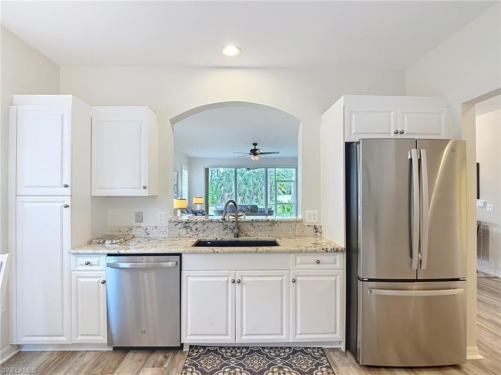 20071 Seagrove ST 1001-14