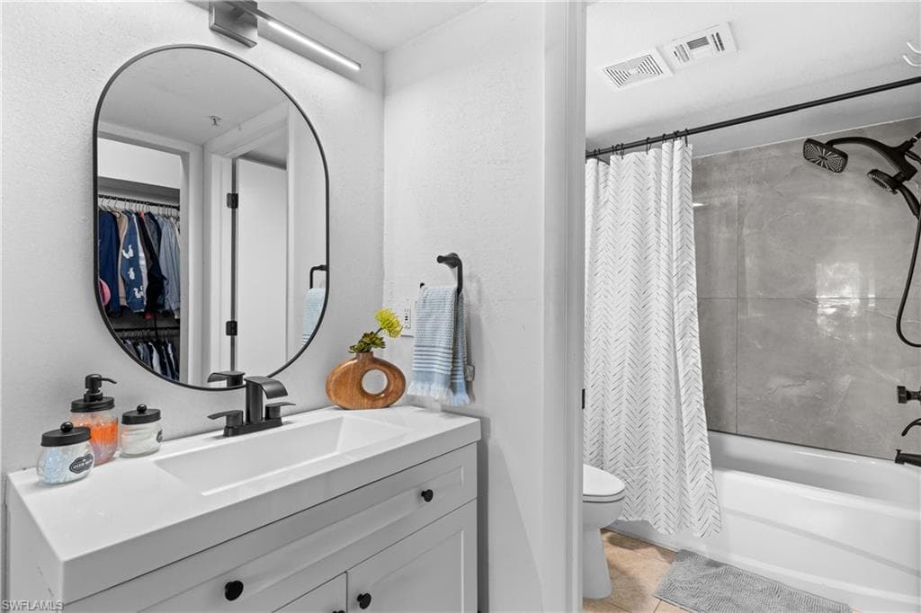 8225 Ibis Club DR 204-24