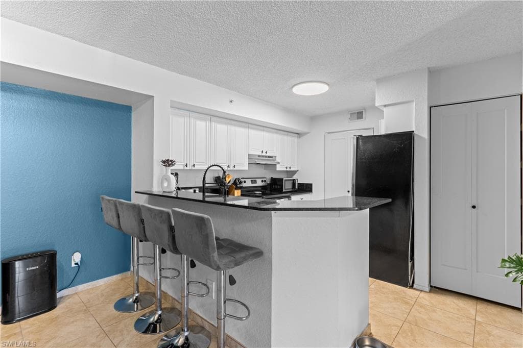 8225 Ibis Club DR 204-8