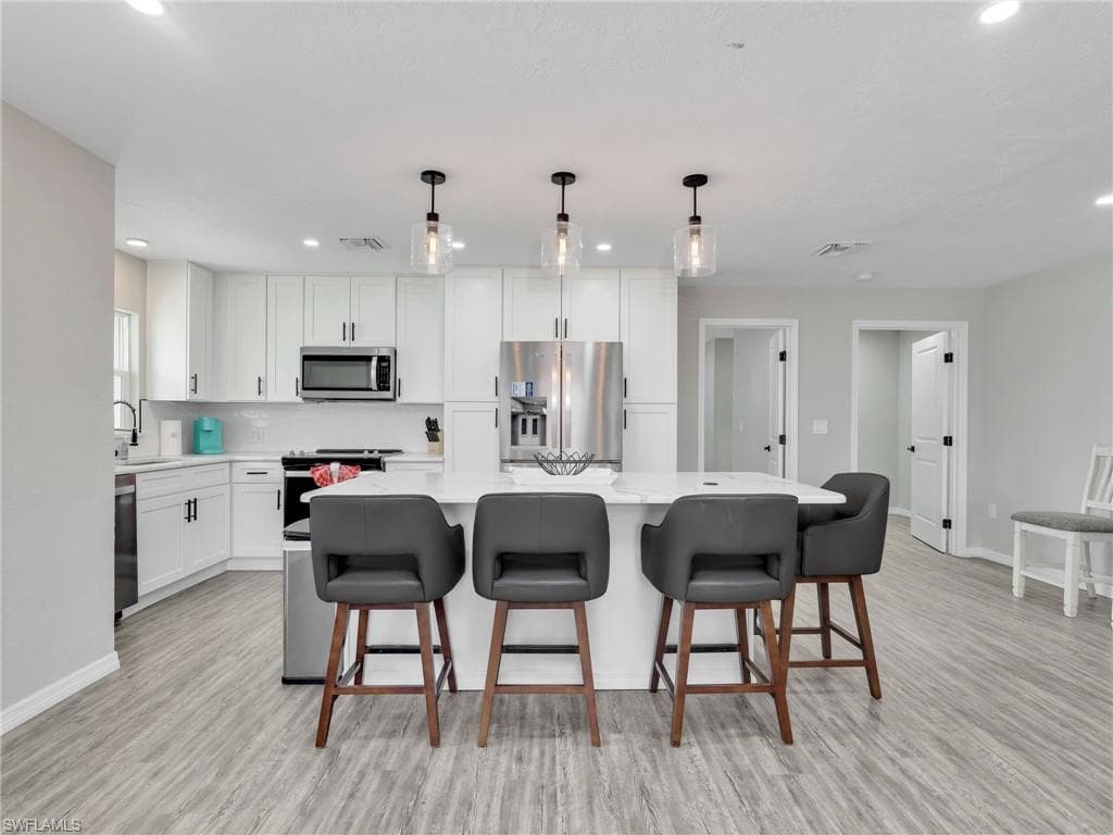 195 Hibiscus DR-3