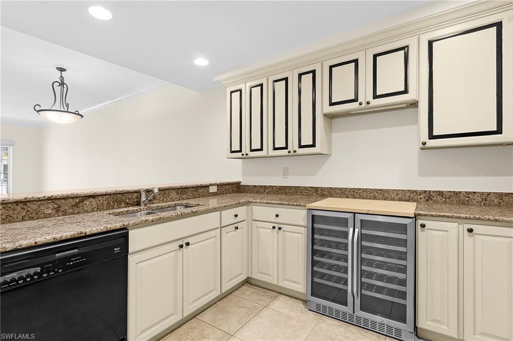 221 9th ST S 301-20