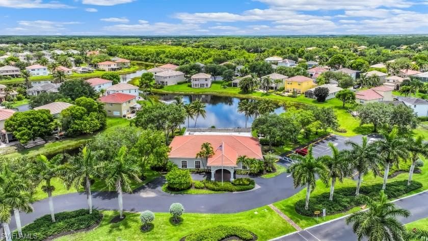 9928 Springlake CIR-12
