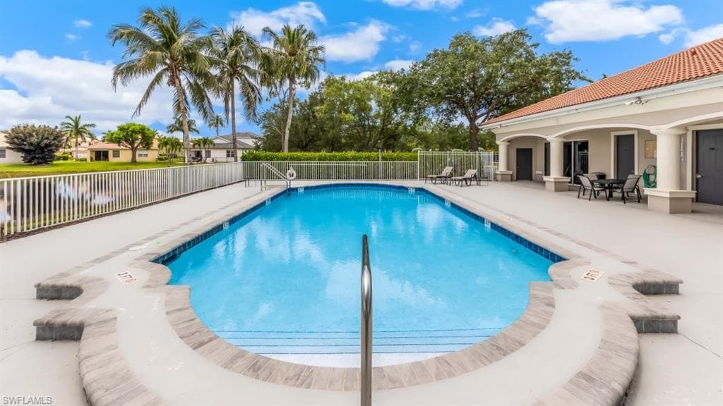 9928 Springlake CIR-10