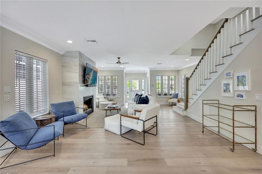 1500 Pelican AVE-3