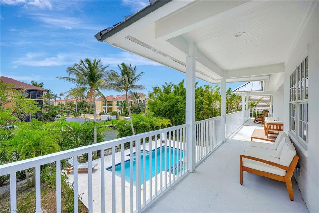 1500 Pelican AVE-19