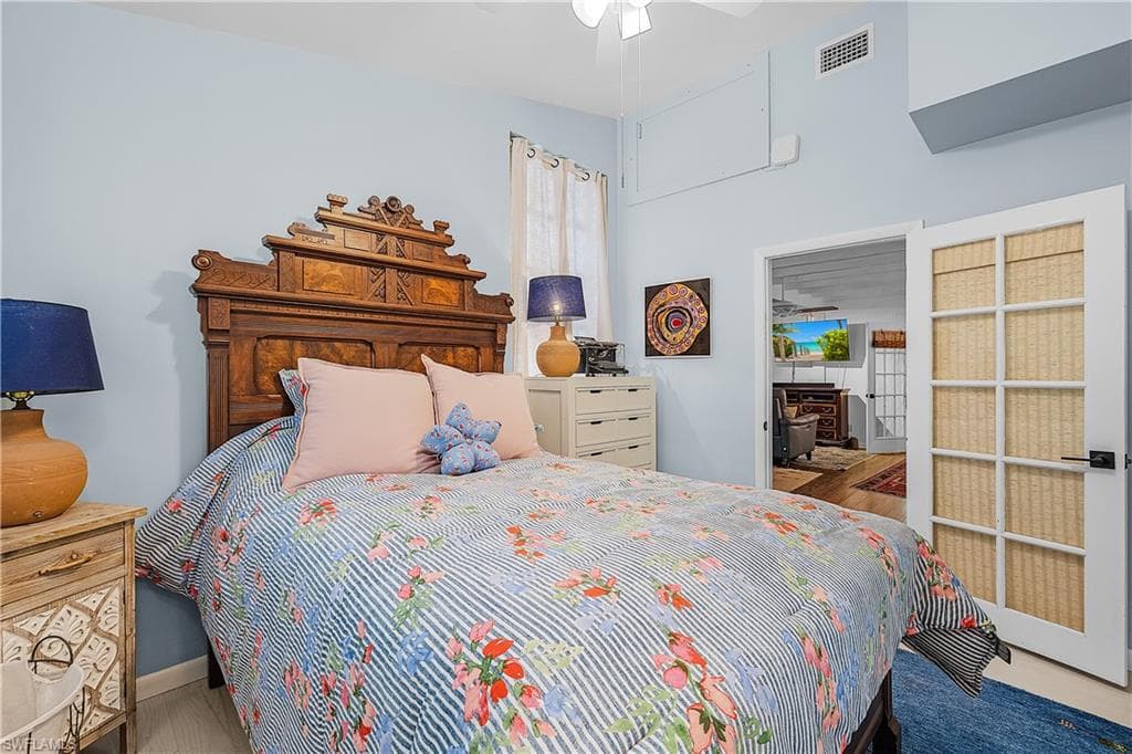 7697 Beach Daisy LN-8