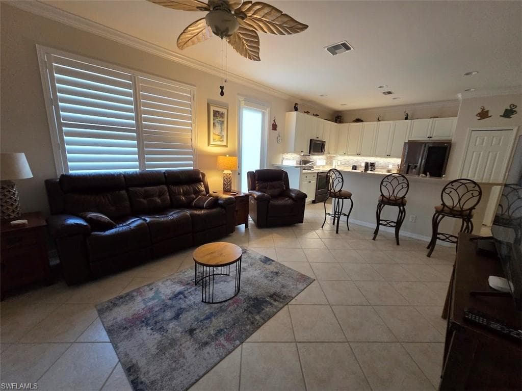 10518 Avila CIR-2