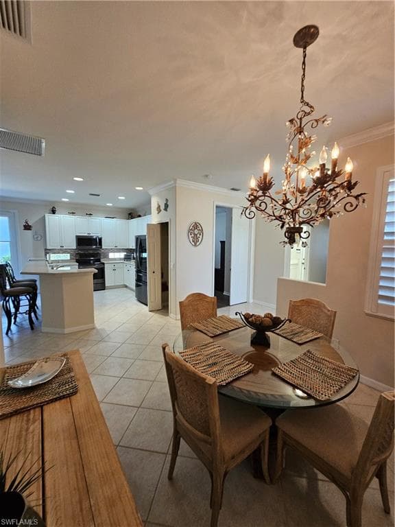 10518 Avila CIR-17