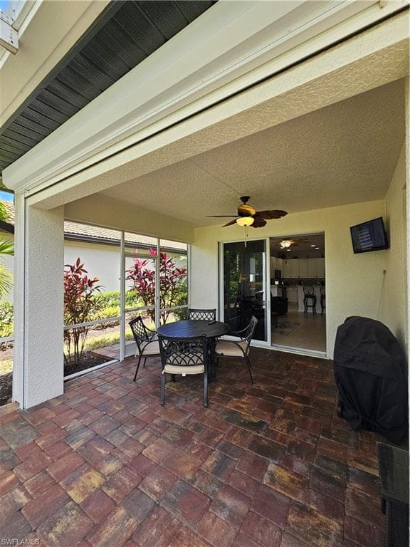 10518 Avila CIR-9