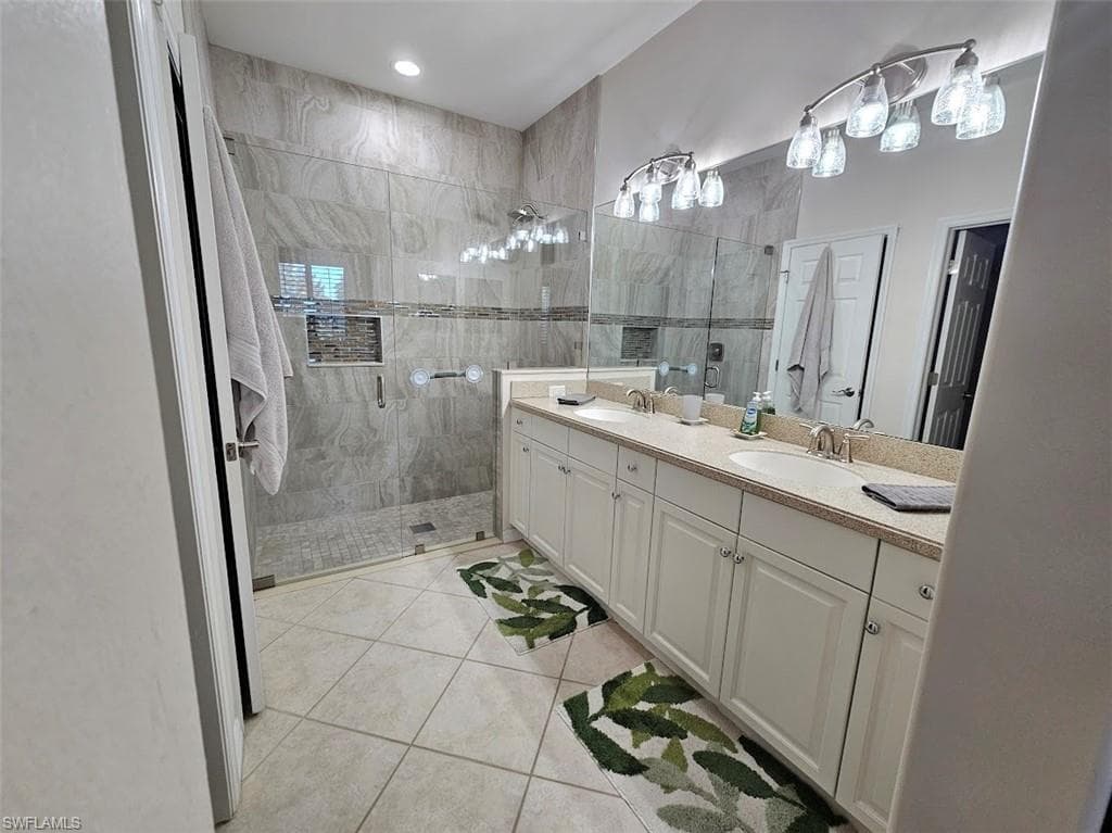 10518 Avila CIR-24