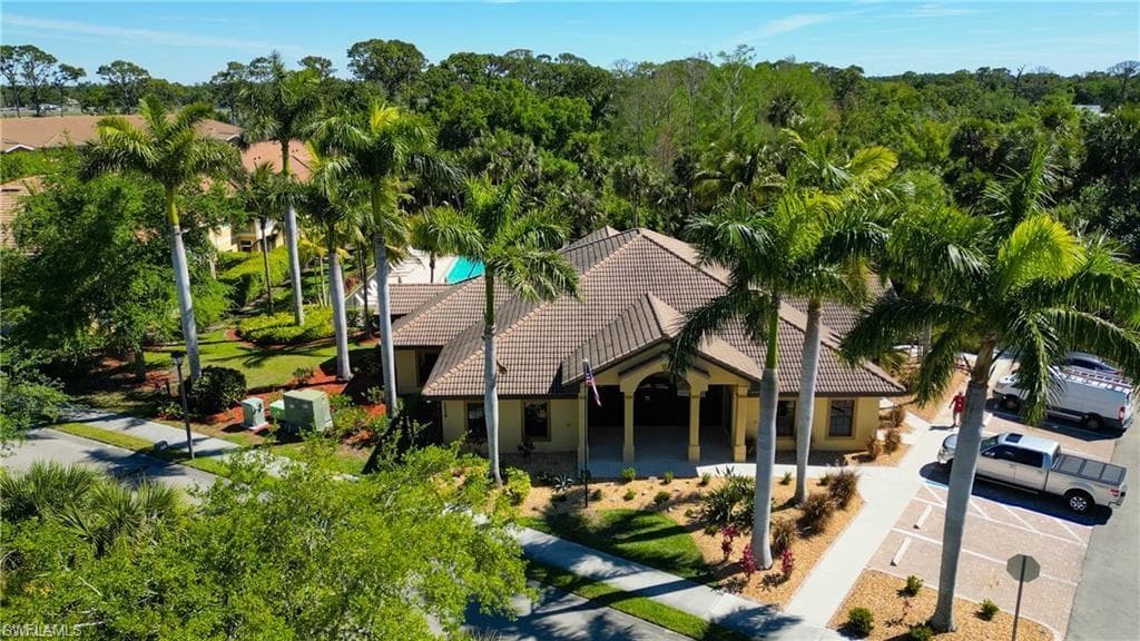 1137 Winding Pines CIR 203-23
