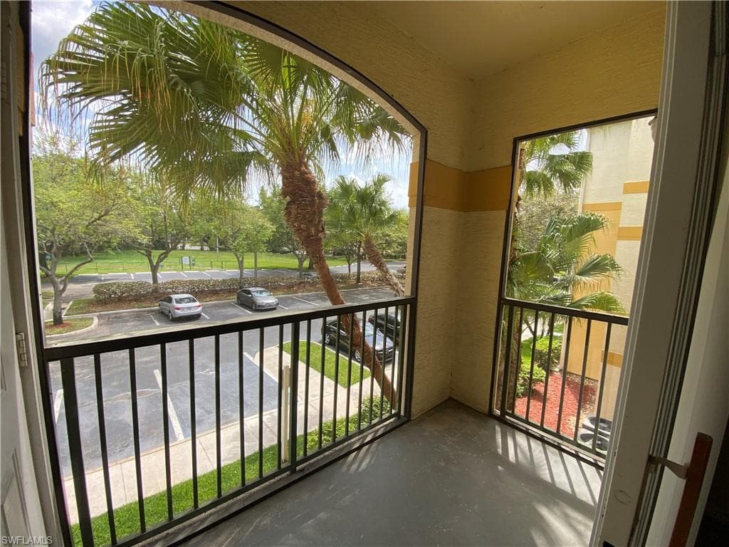 11490 Villa Grand 209-2