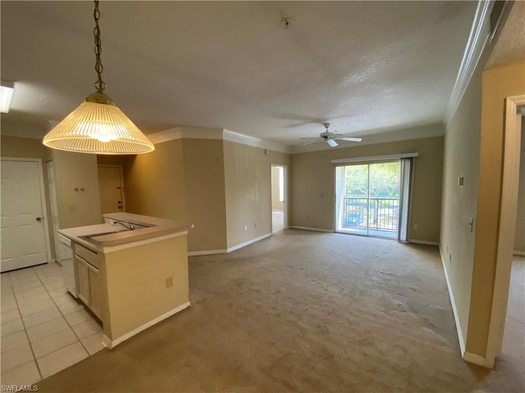 11490 Villa Grand 209-6