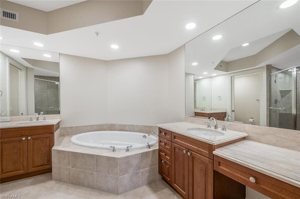 23850 Via Italia CIR 204-23