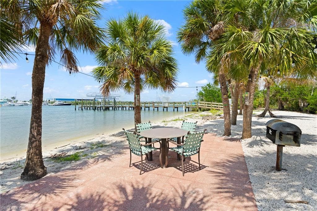345 Mango ST 605-9