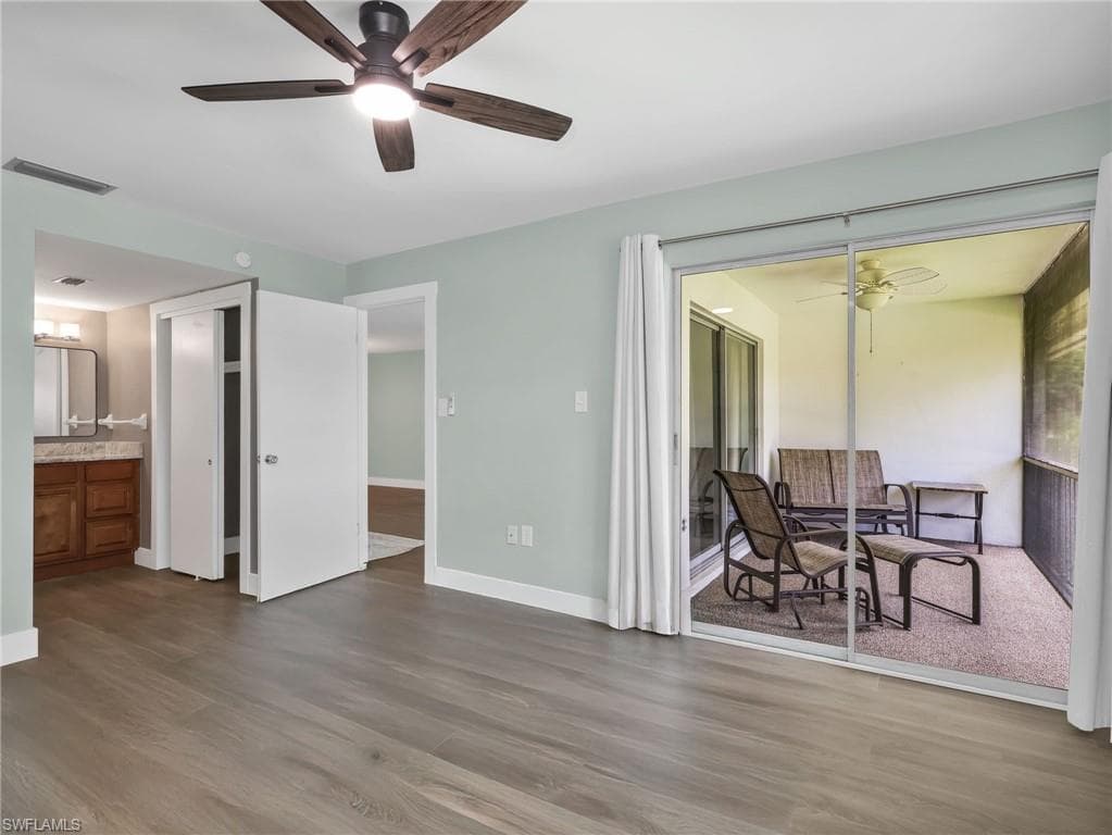 300 Valley Stream DR 8A-20
