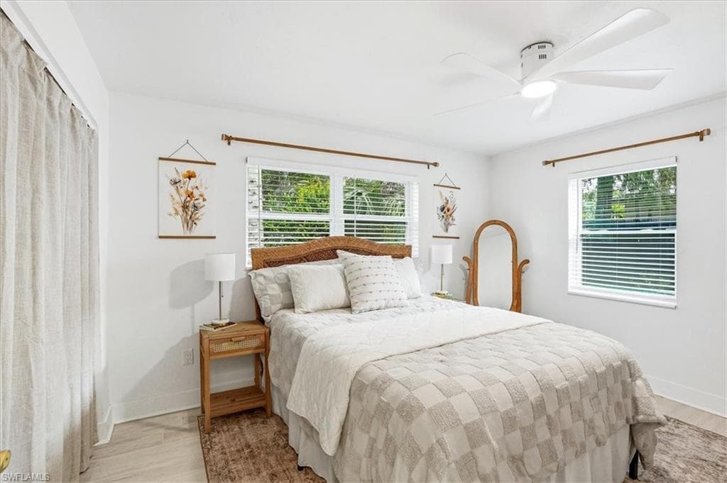 3880 Estey AVE-21