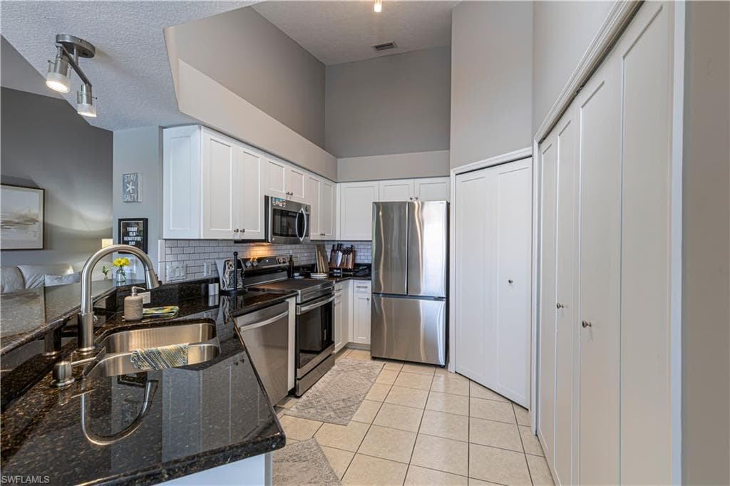 26740 Rosewood Pointe LN 202-14