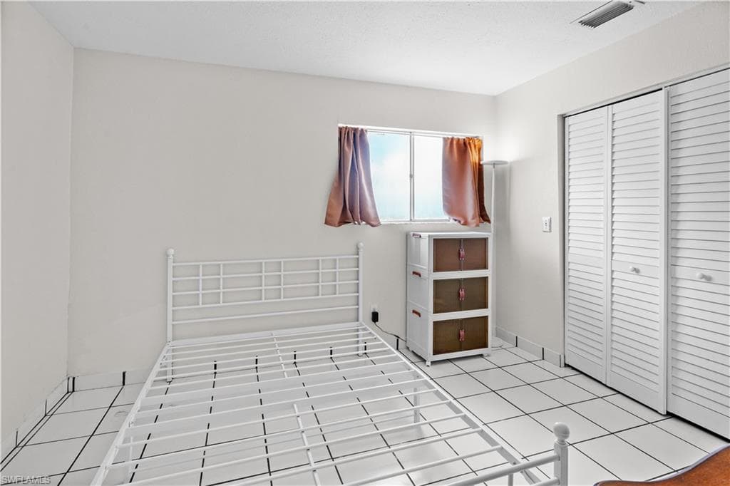 3369 Yukon CIR 1-19