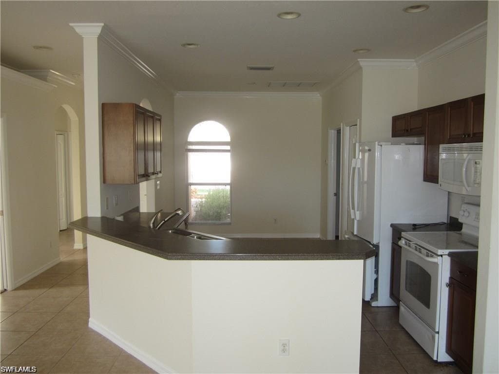 13696 Troia DR-3