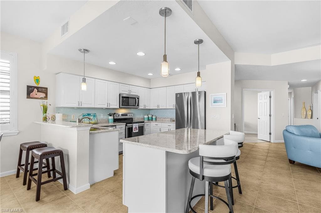 16630 Crownsbury WAY 102-6