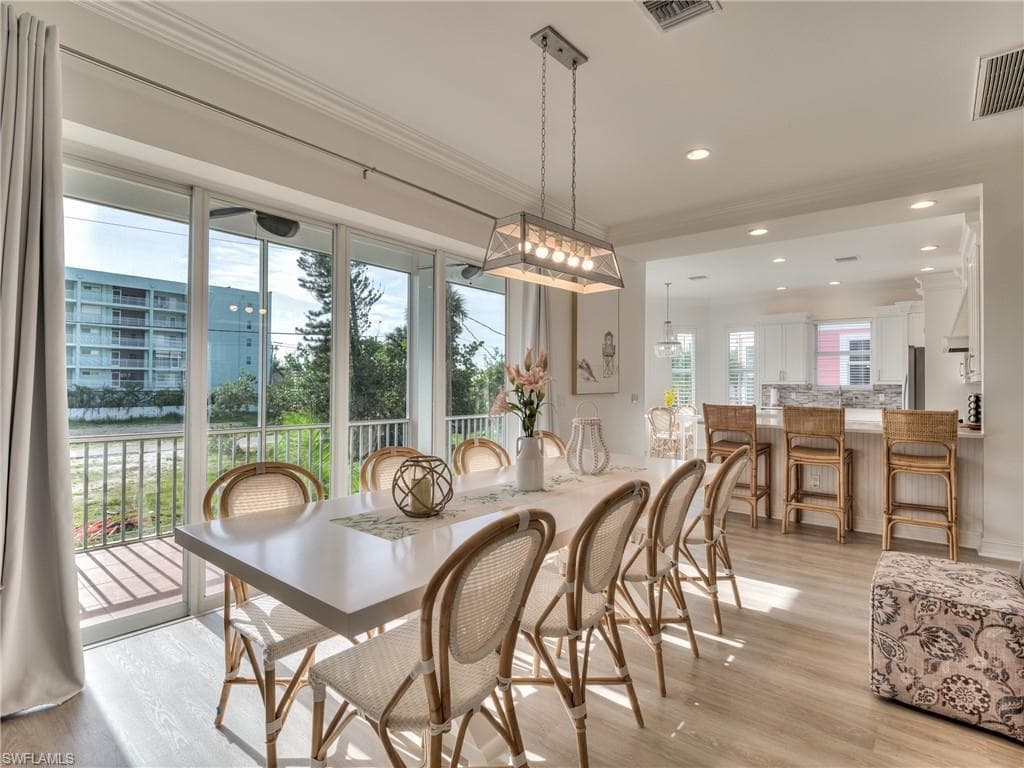 282 Delmar AVE-17